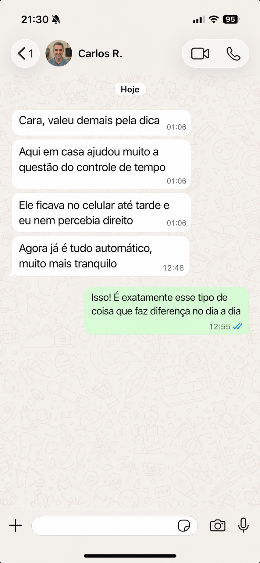 Depoimento de Carlos R. via WhatsApp sobre controle de tempo no celular do filho